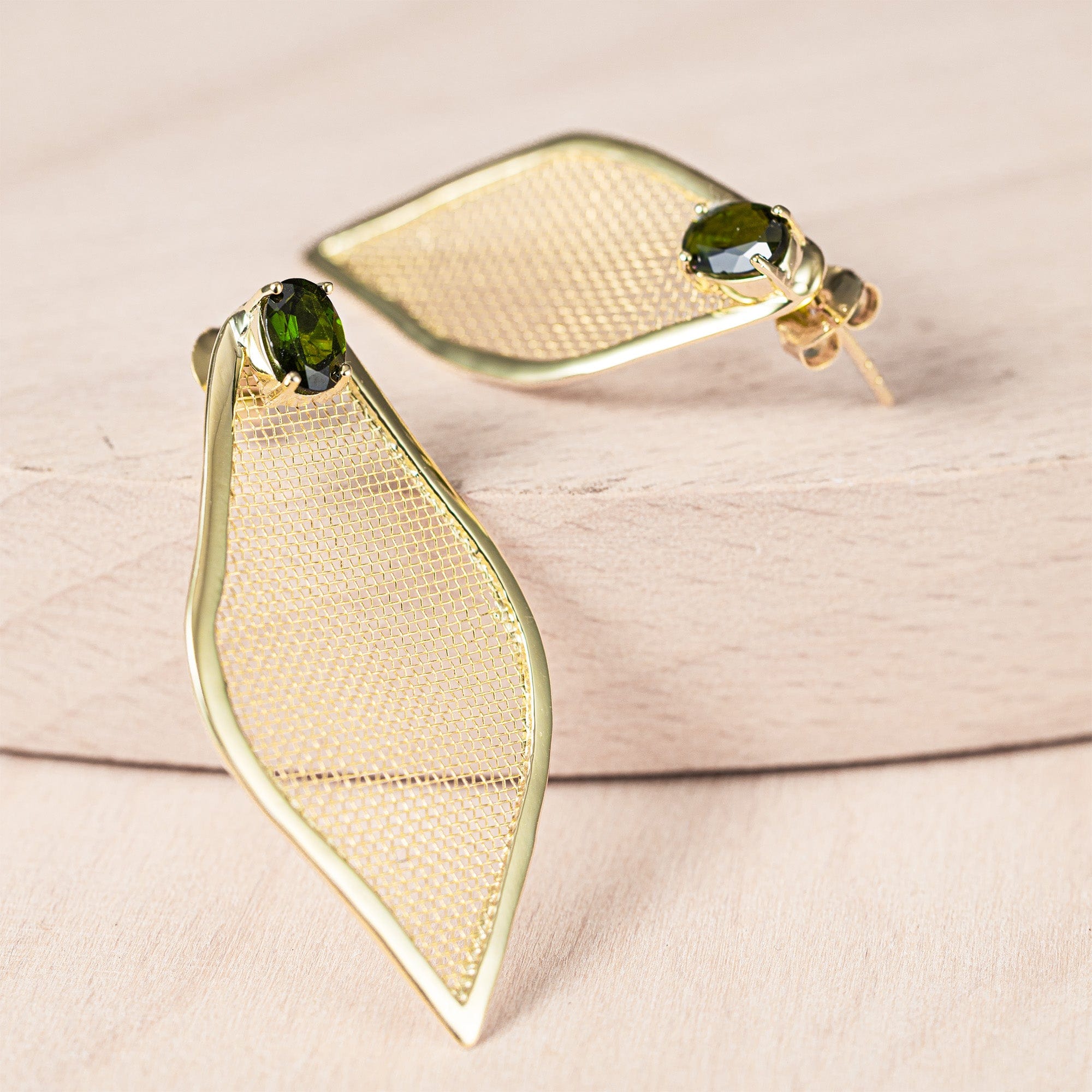 Liora 925 Silver and Titanium Mesh Earrings in 18K Gold with Chrome Diopside