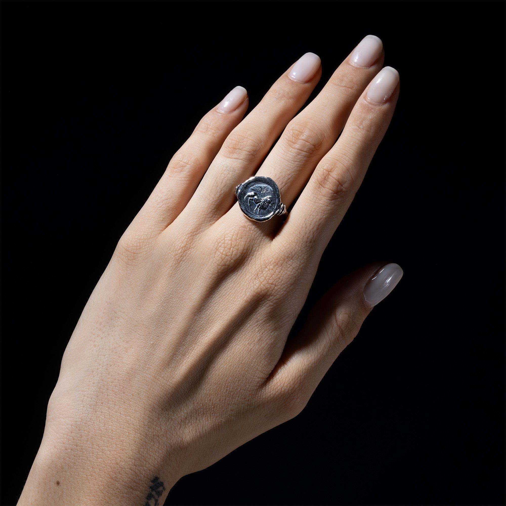 Oxidized 925 Silver Ring with Ancient Regal Lion Seal Engraving